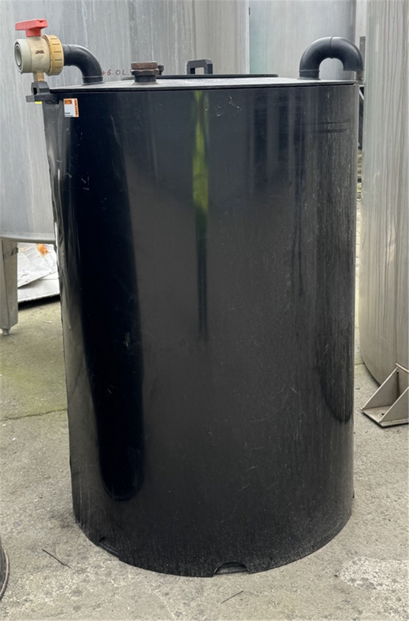 10.46.XY.03 - Cuve de stockage d'occasion