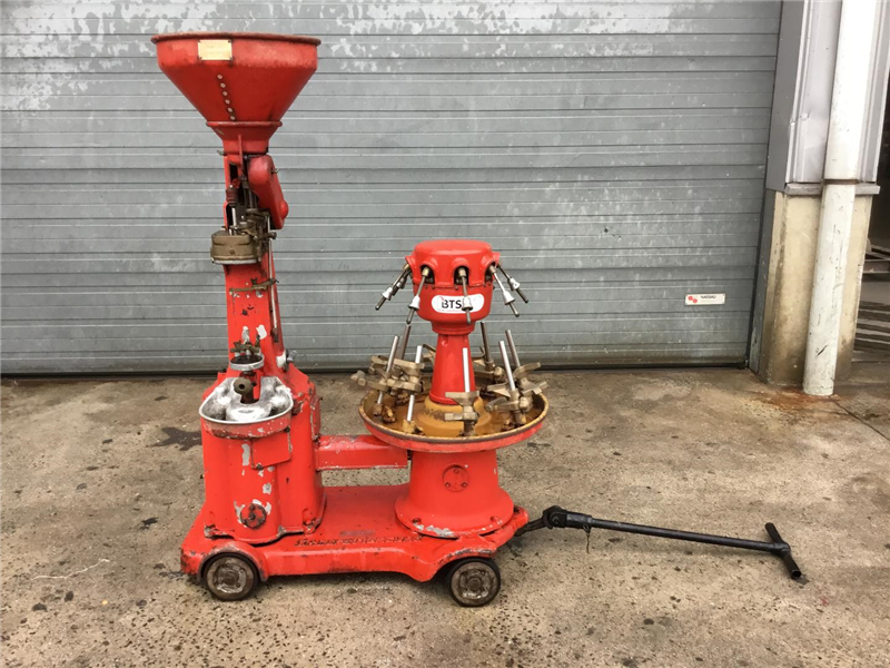 Machine de remplissage de bouteilles sur roues